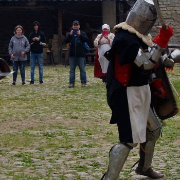 Средневековый фестиваль в Северном дворе