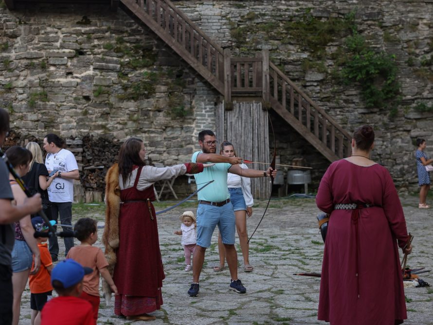 301244418_5722750227756314_4548942709694047549_n