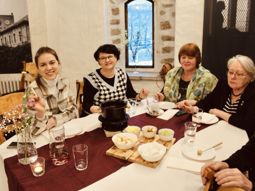 338699994_1277637413109363_2686390508498076839_n