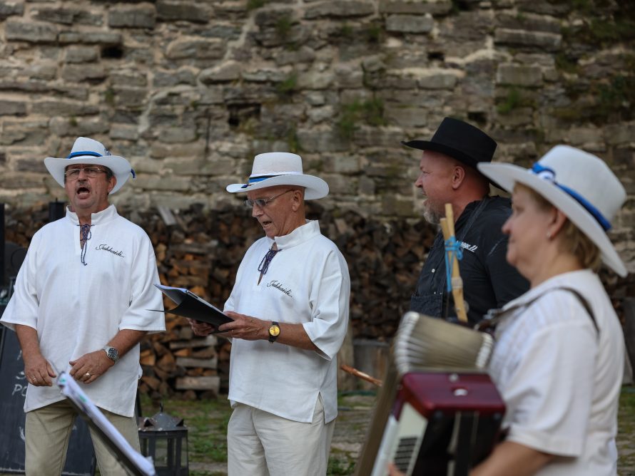 301144788_5722733027758034_8716433674235790940_n