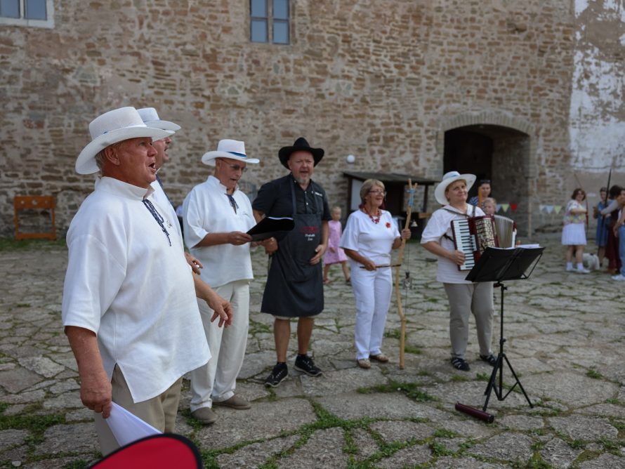 301568442_5722733784424625_3143129338946401873_n