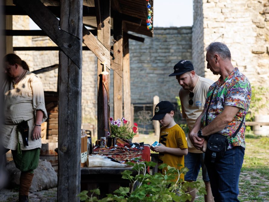 301685077_5722753997755937_1456425771888560888_n