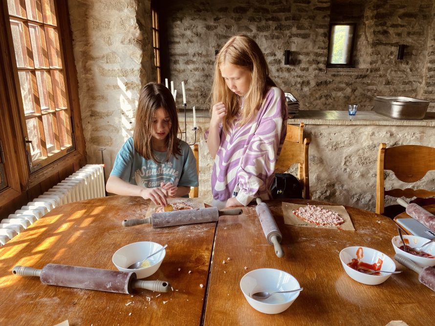 347429344_694180806056276_2346362088635751452_n