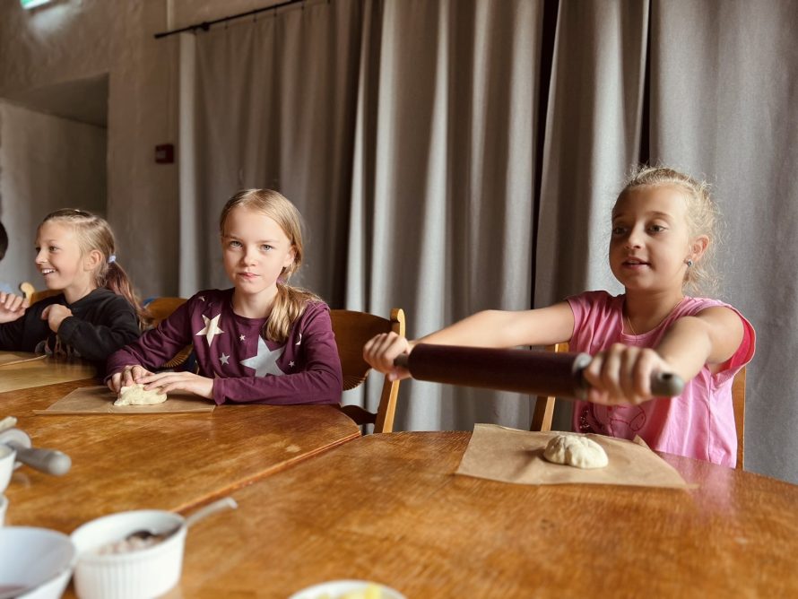 357541814_706233821517641_5864754545794199530_n