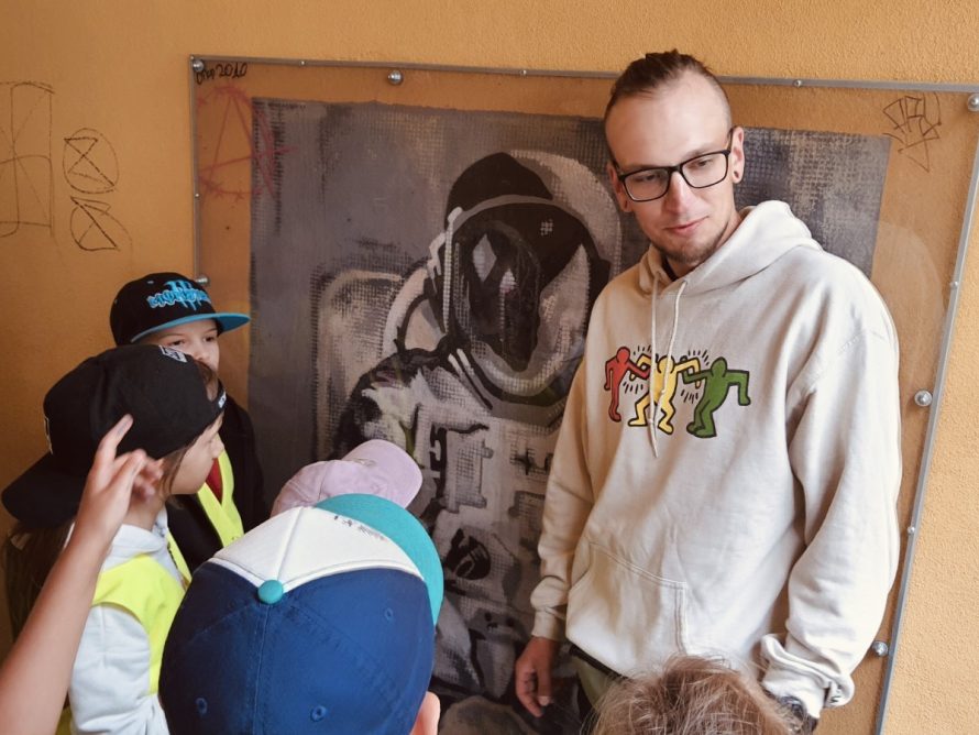 357566449_706234421517581_5108866606389582494_n