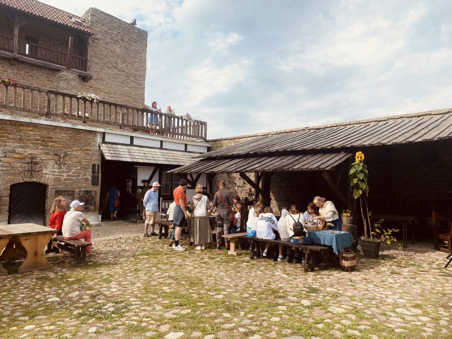 369659947_723018039839219_2640611355399443831_n