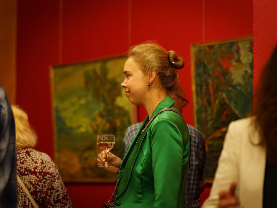 375977842_731780792296277_6962044847183750446_n