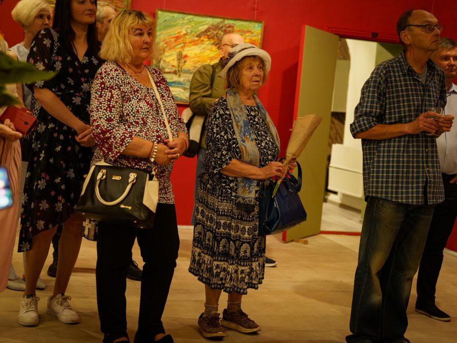 376296128_731779248963098_4821675172498931801_n