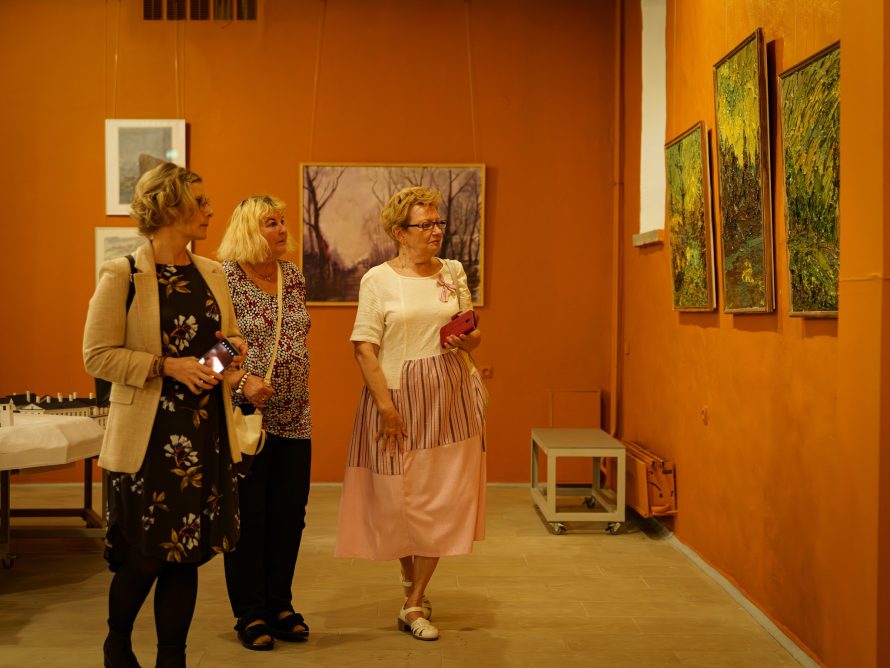 375860681_731775045630185_5592103370665152154_n