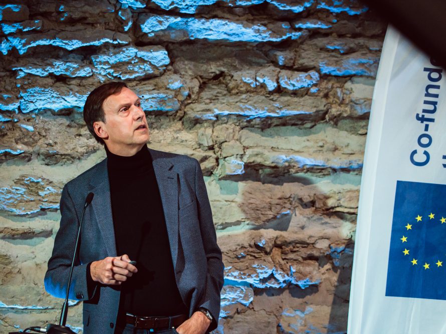 406344145_781474150660274_8210849182767829888_n