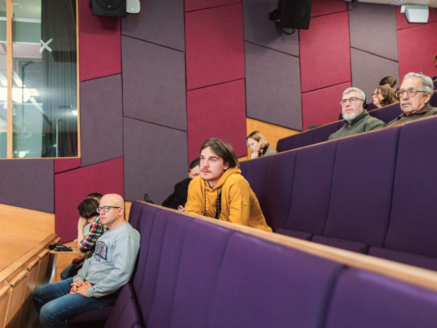 20250508_160_Ilja.Smirnov_fb.res