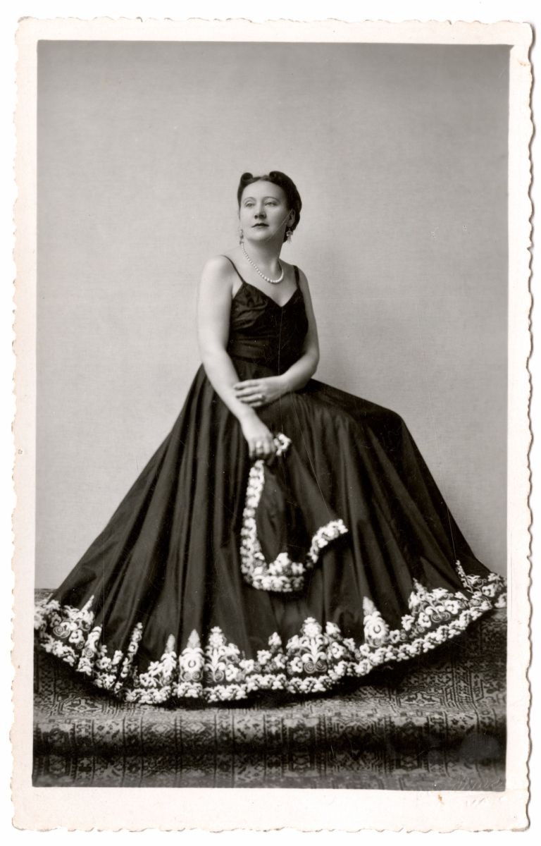Elfriede Kotšnevi balletistuudio õpilaste esinemine. 1932. NLM
